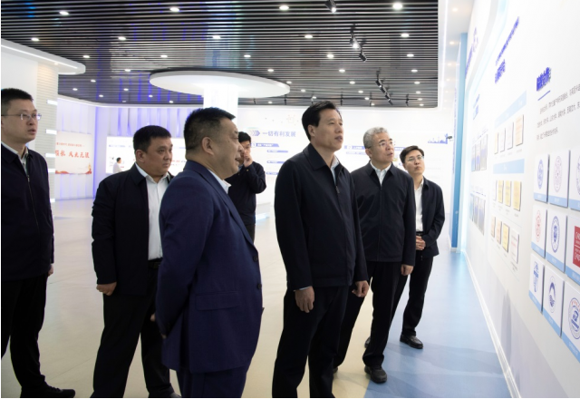 濟(jì)寧市委常委、組織部部長(zhǎng)、統(tǒng)戰(zhàn)部部長(zhǎng)龐建棟到新風(fēng)光調(diào)研